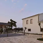 Otel The Olivar Mesongí